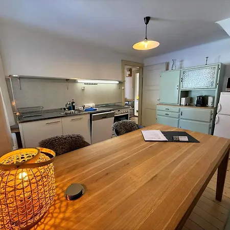 샬레 Pradella By *